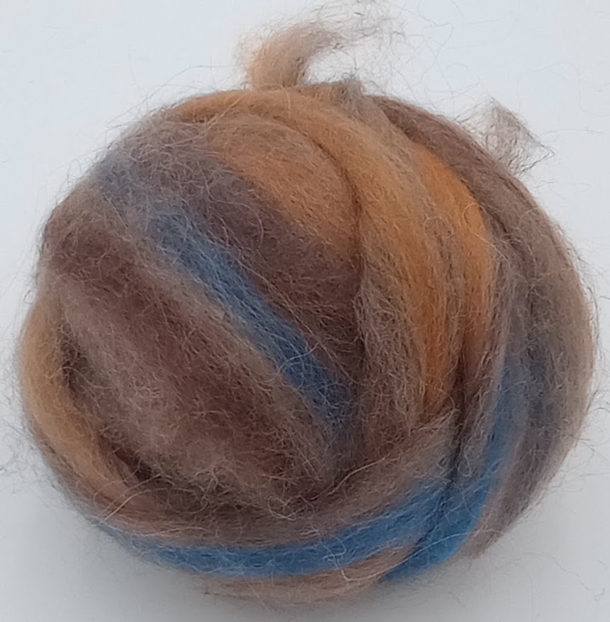 Messa 75% Llama / 15% Merino / 10% Bamboo Roving