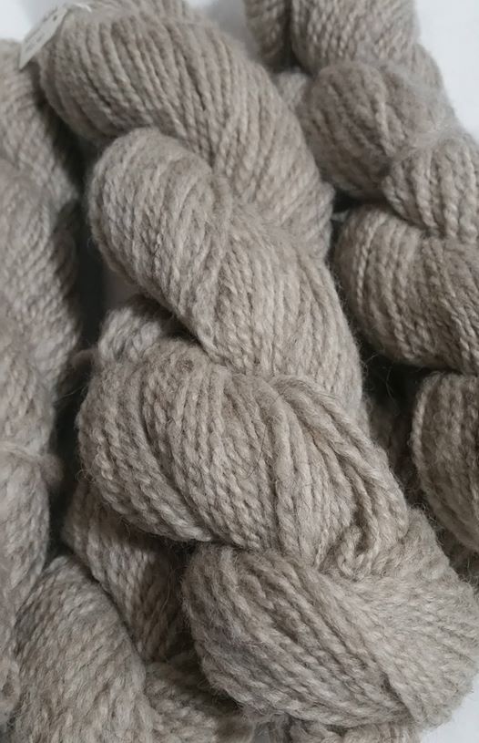 Silverbelle – Handspun Romney Shetland Aran Yarn